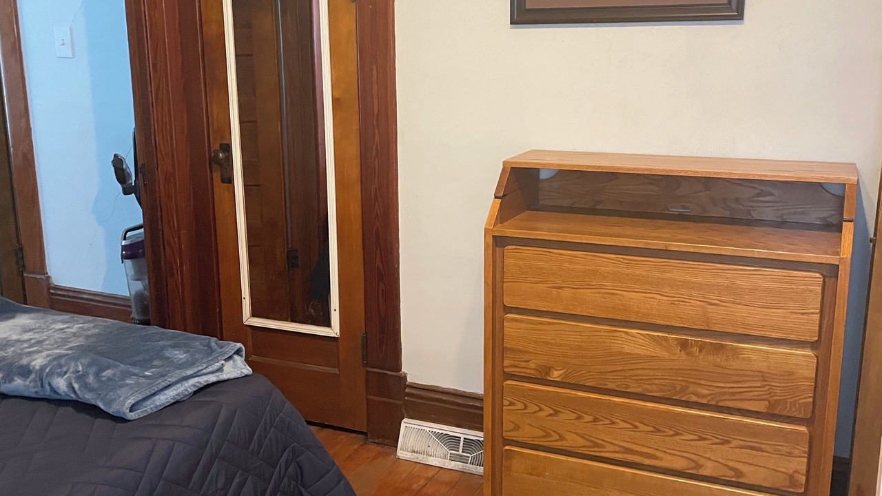 Photo of Bedroom in Glen Elder