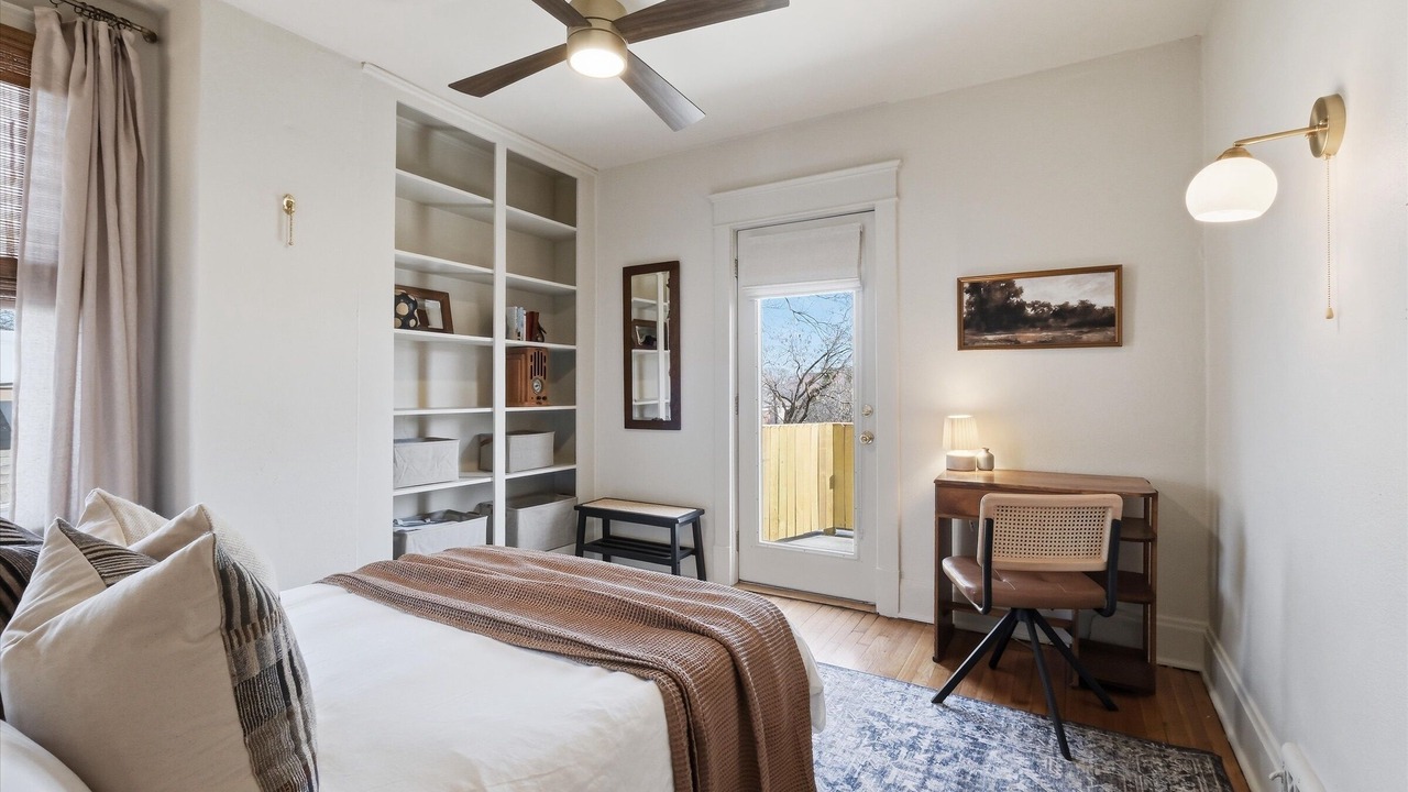 Photo of Bedroom in Midtown - Westport