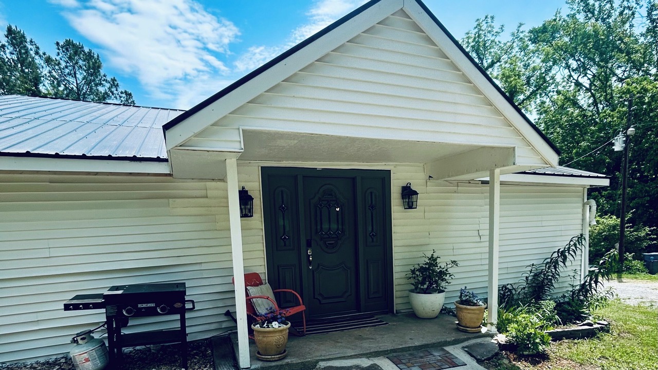 Photo of Outdoor in Cobden