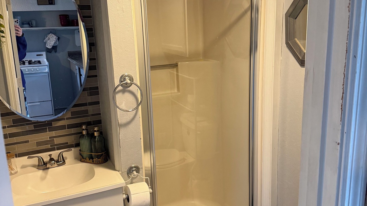 Photo of Bathroom in Shelbyville
