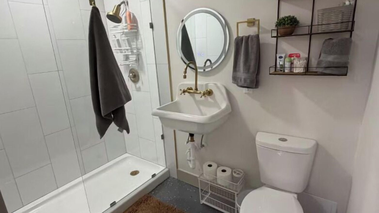 Photo of Bathroom in Turner Park