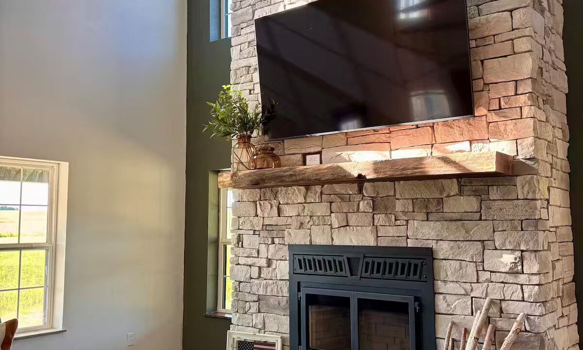 Photo of Livingroom in Centerville