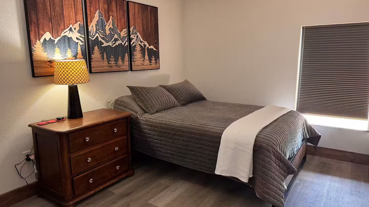 Photo of Bedroom in Centerville