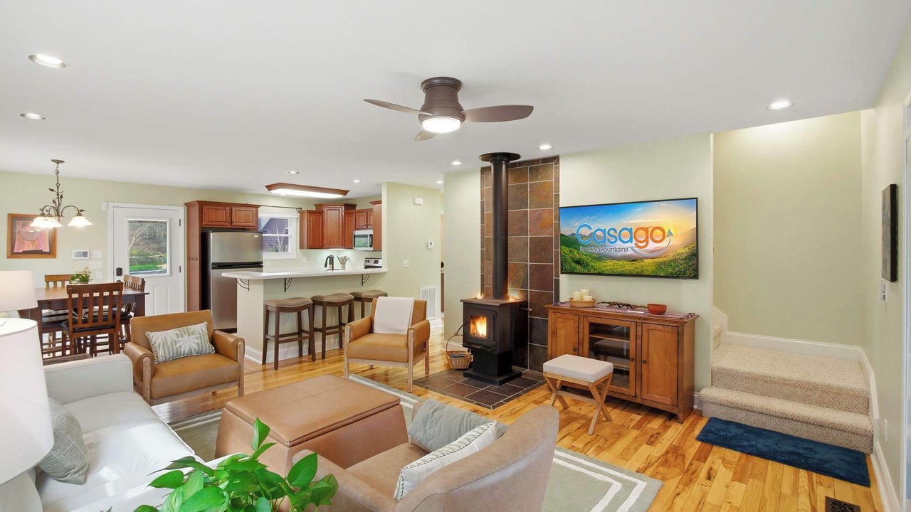 Photo of Livingroom in Maryville