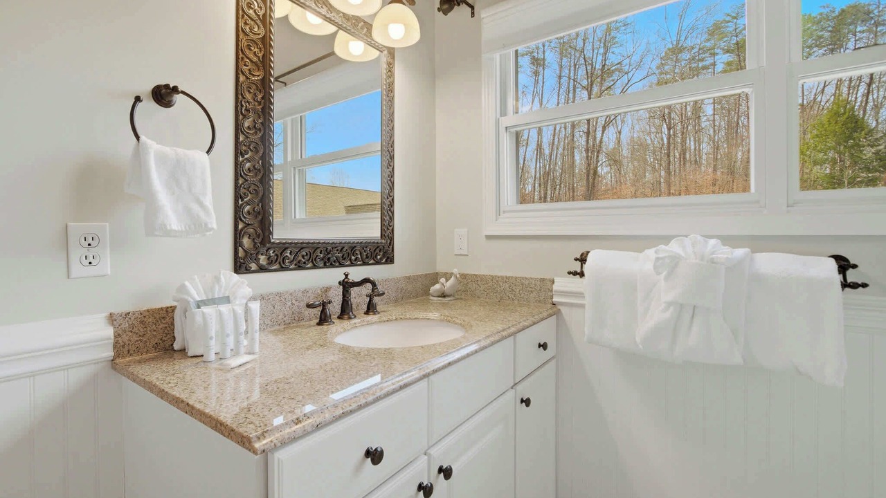 Photo of Bathroom in Maryville