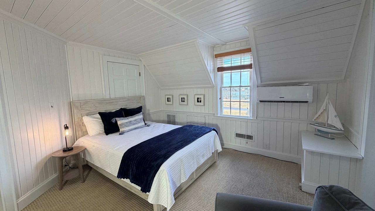 Photo of Bedroom in Ocracoke