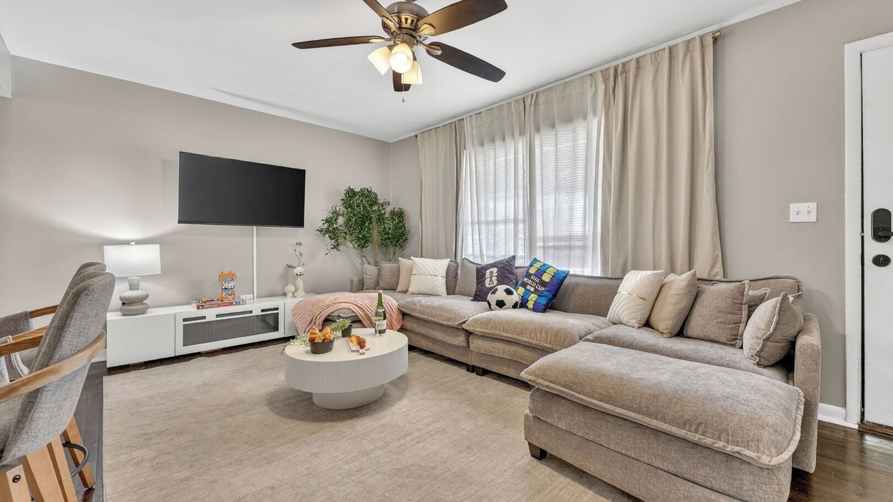 Photo of Livingroom in Kansas City