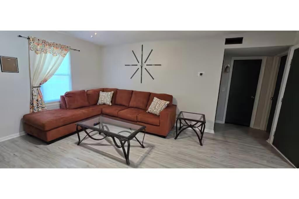 Photo of Livingroom in Radcliff