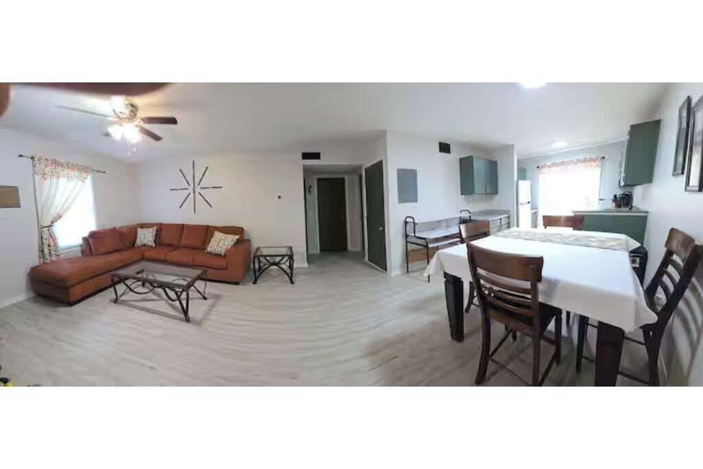 Photo of Livingroom in Radcliff