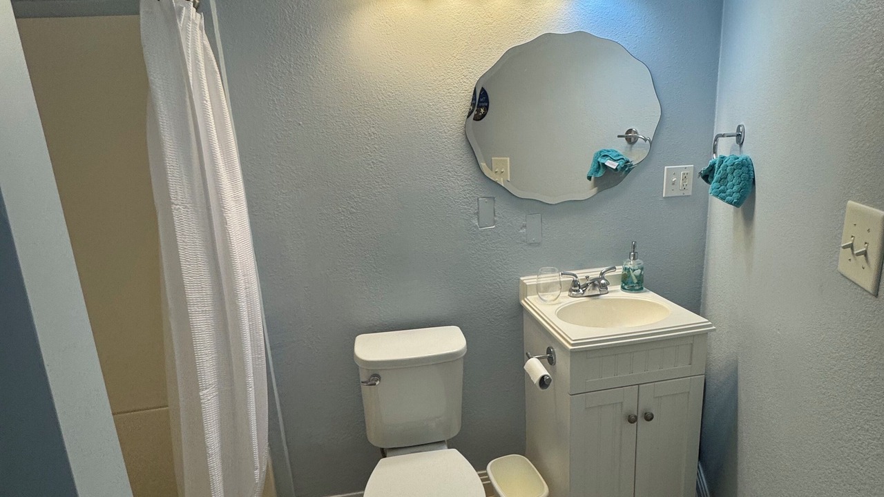 Photo of Bathroom in Hatteras