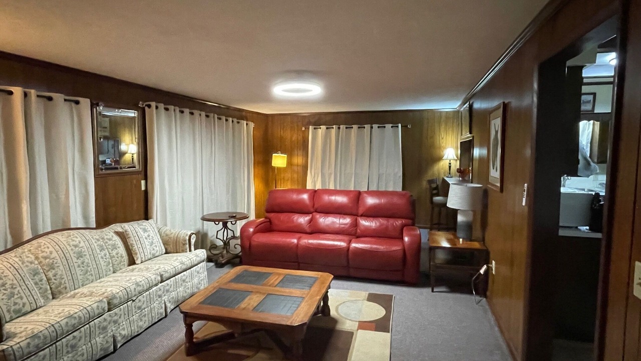 Photo of Livingroom in Shepherdsville