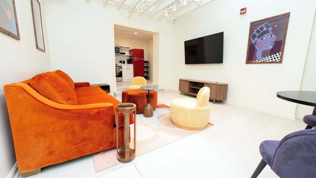Photo of Livingroom in East Market District