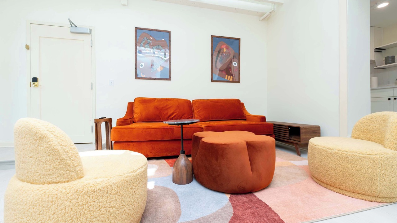 Photo of Livingroom in East Market District