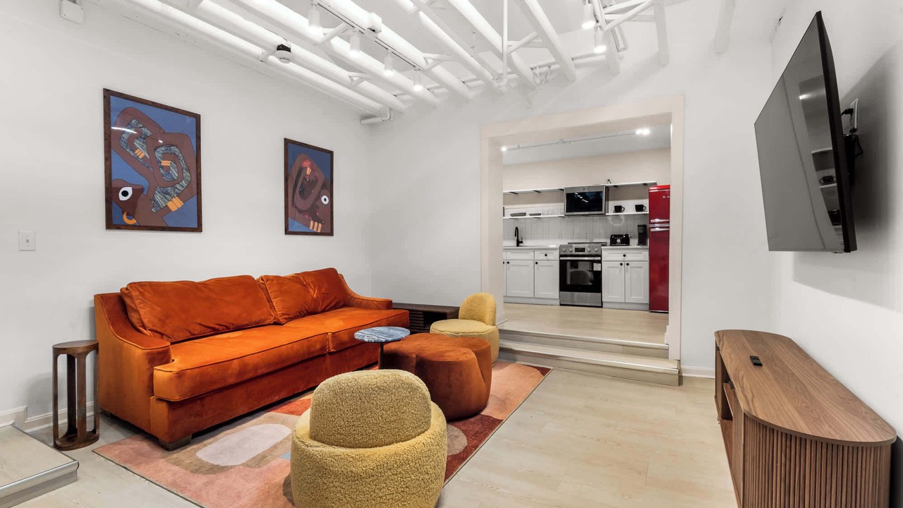 Photo of Livingroom in East Market District