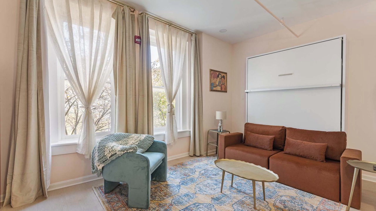 Photo of Livingroom in East Market District