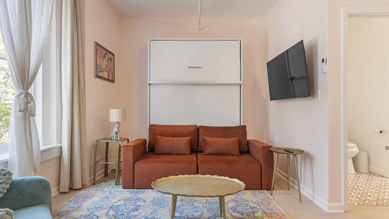 Photo of Livingroom in East Market District