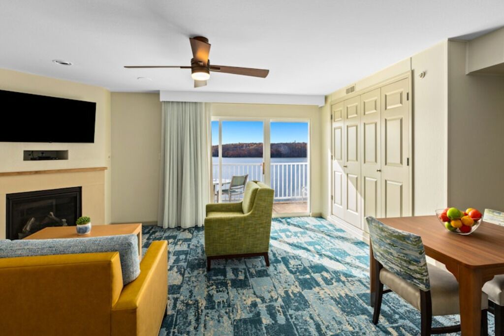 Photo of Livingroom in Osage Beach