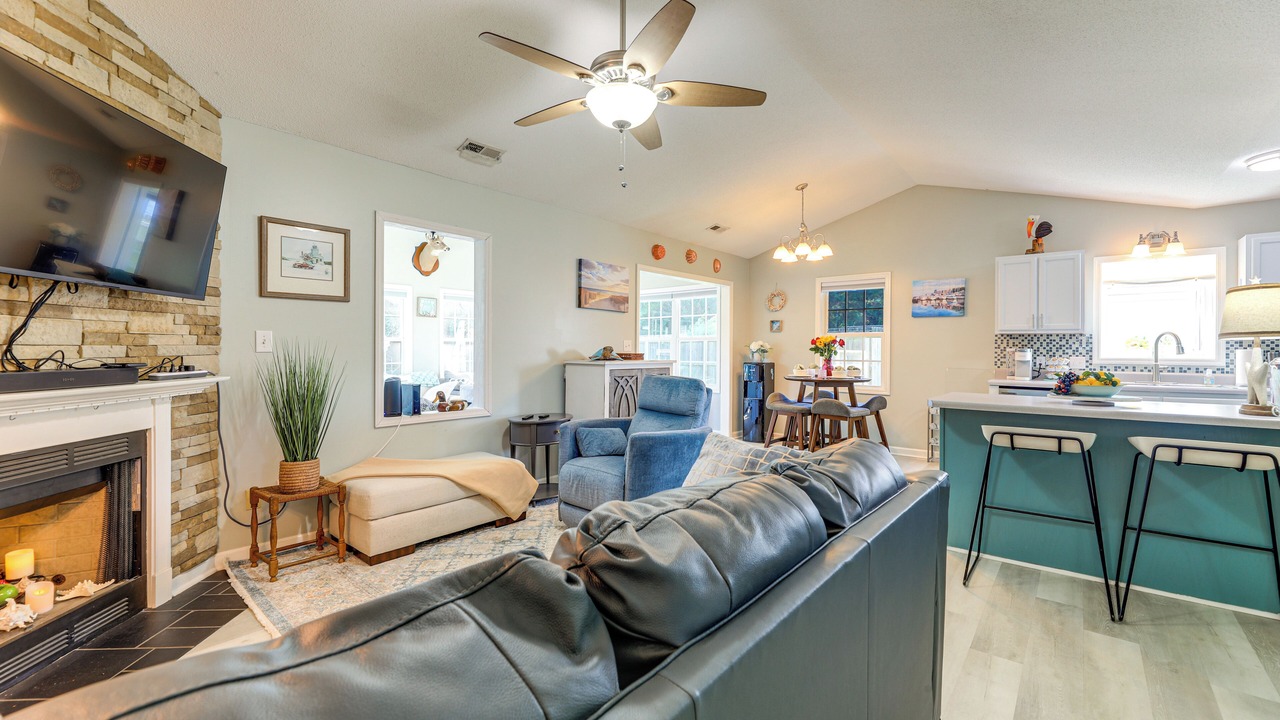Photo of Others in Hubert