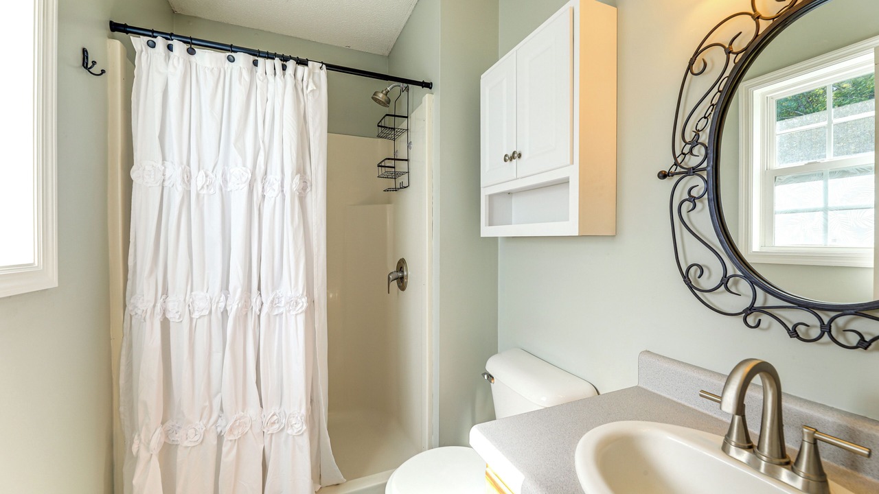 Photo of Bathroom in Hubert