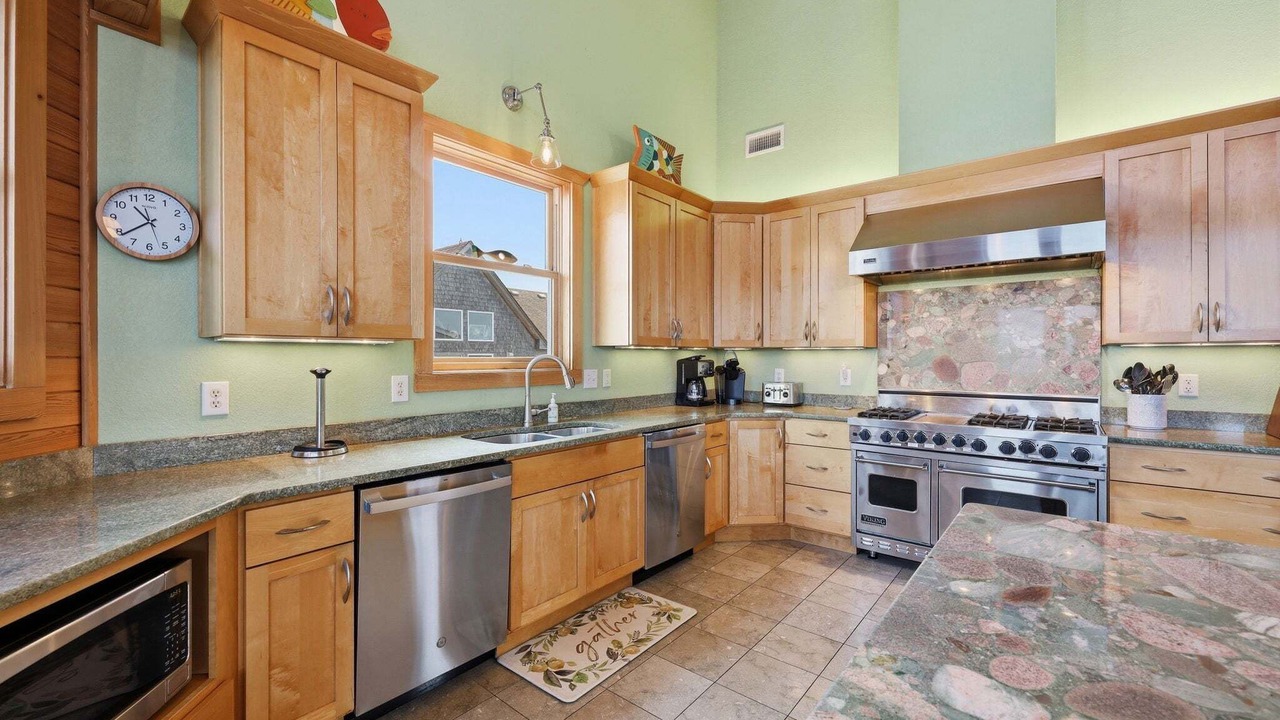 Photo of Kitchen in Indiantown Shores