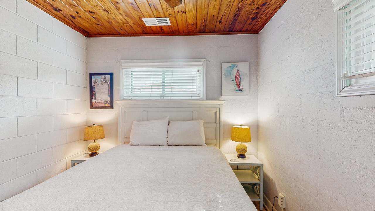 Photo of Bedroom in Atlantic Beach