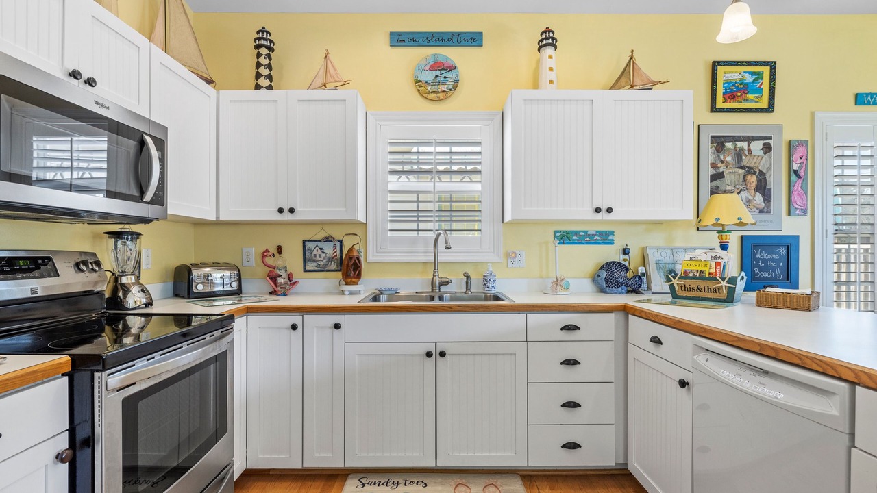 Photo of Kitchen in Atlantic Beach