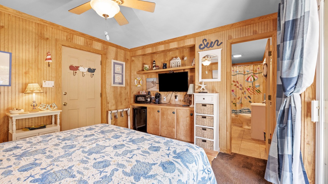 Photo of Bedroom in Atlantic Beach