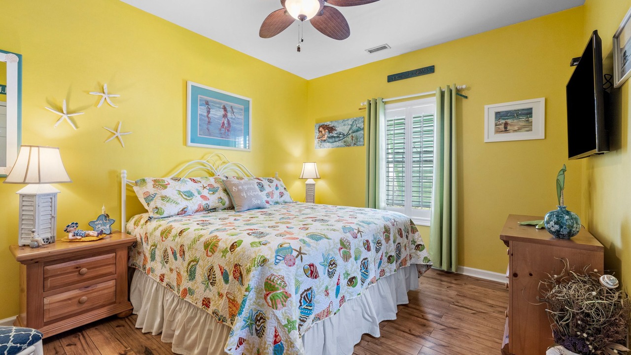 Photo of Bedroom in Atlantic Beach