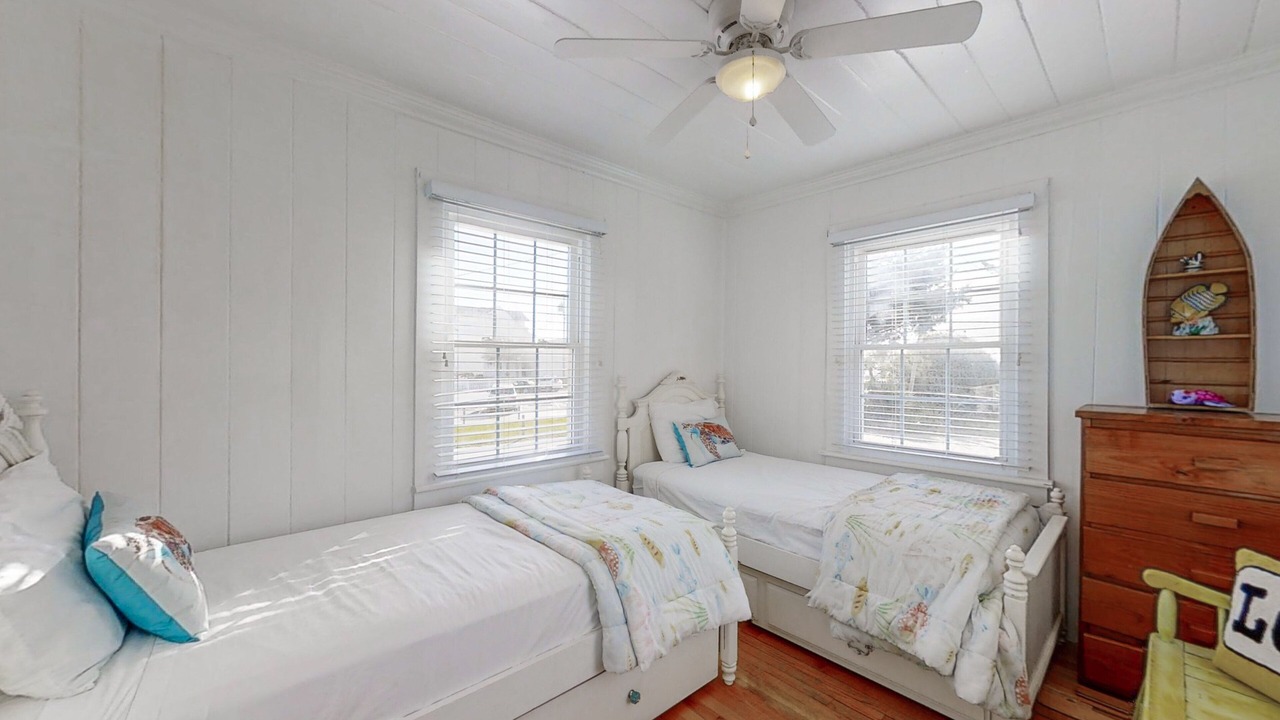 Photo of Bedroom in Atlantic Beach