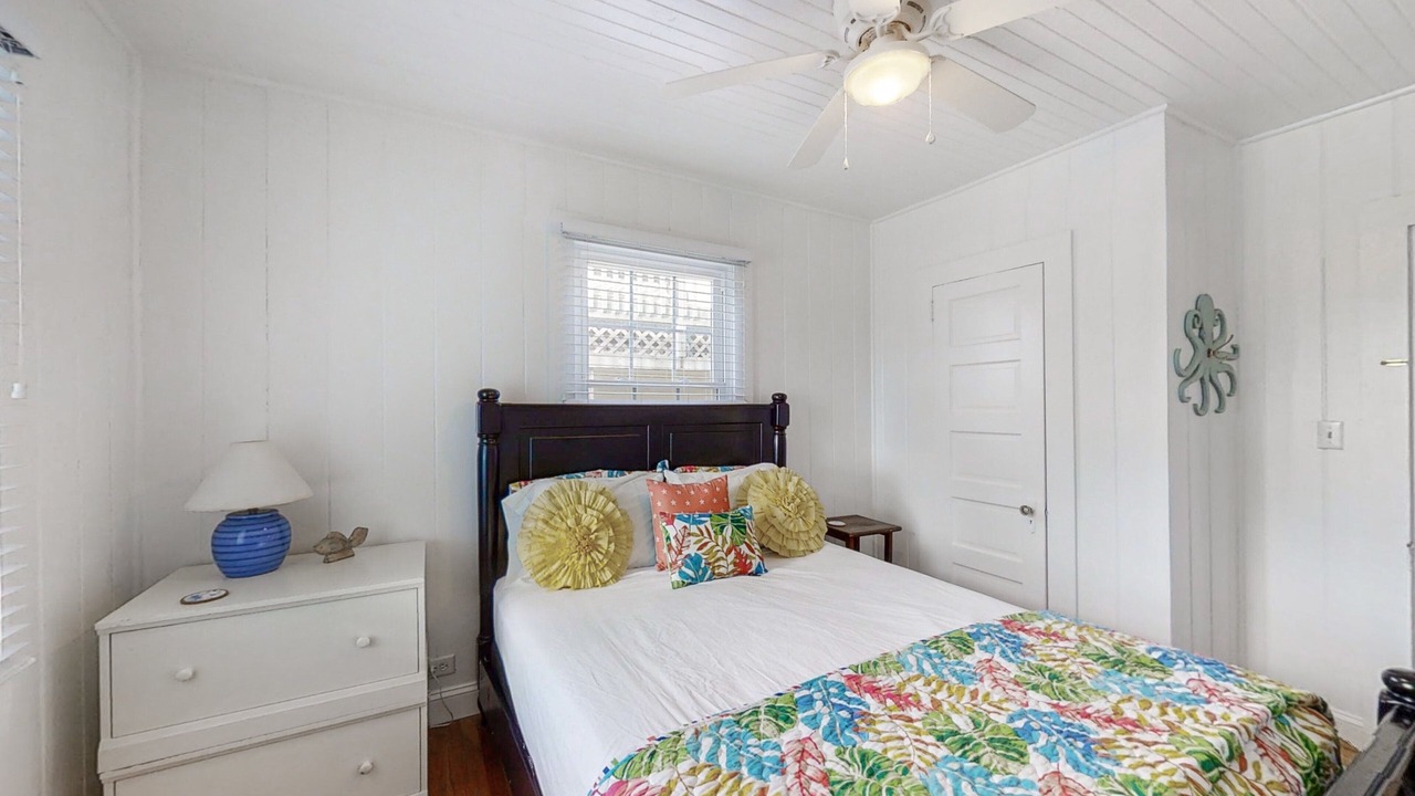 Photo of Bedroom in Atlantic Beach