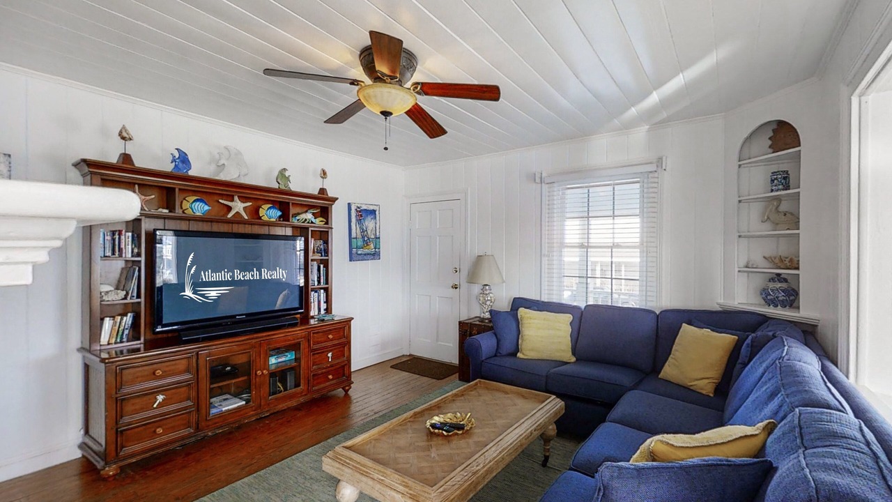 Photo of Livingroom in Atlantic Beach