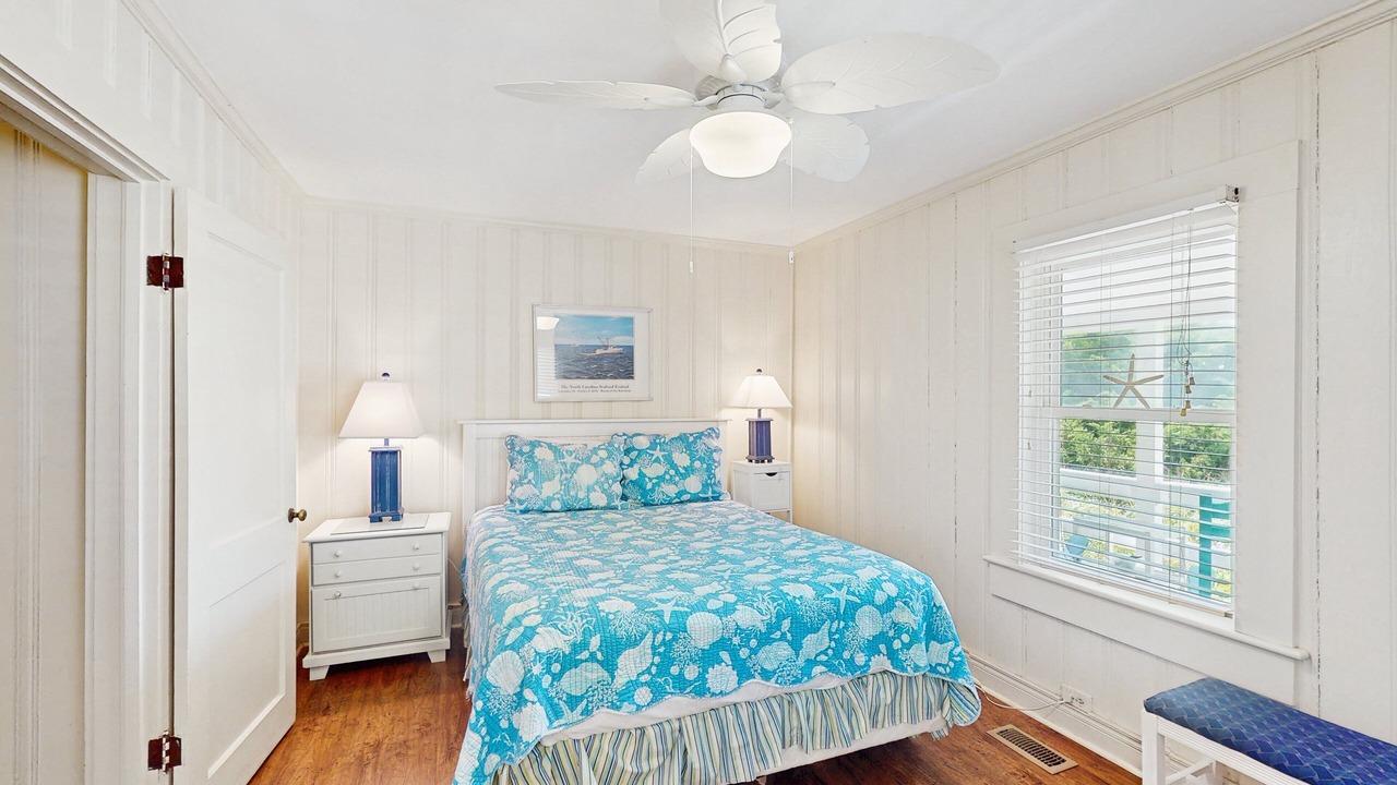 Photo of Bedroom in Atlantic Beach
