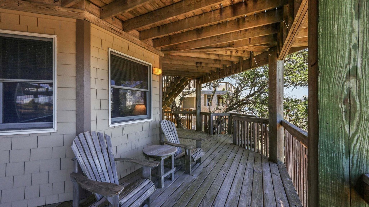 Photo of Patio Balcony in Brigands' Bay