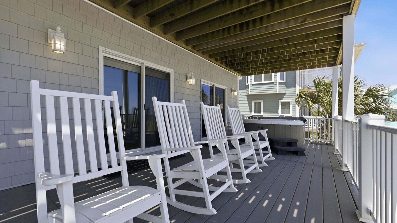 Photo of Patio Balcony in North Topsail Beach