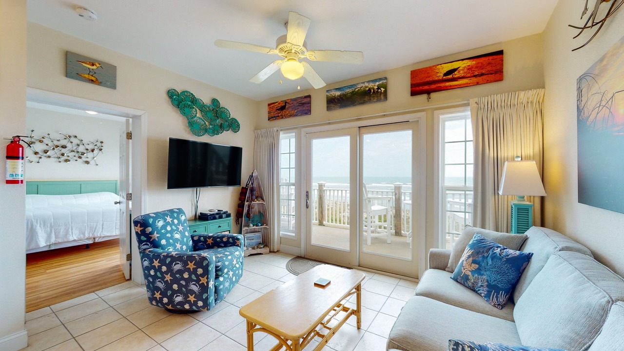 Photo of Livingroom in Hatteras