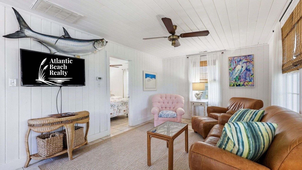 Photo of Livingroom in Atlantic Beach