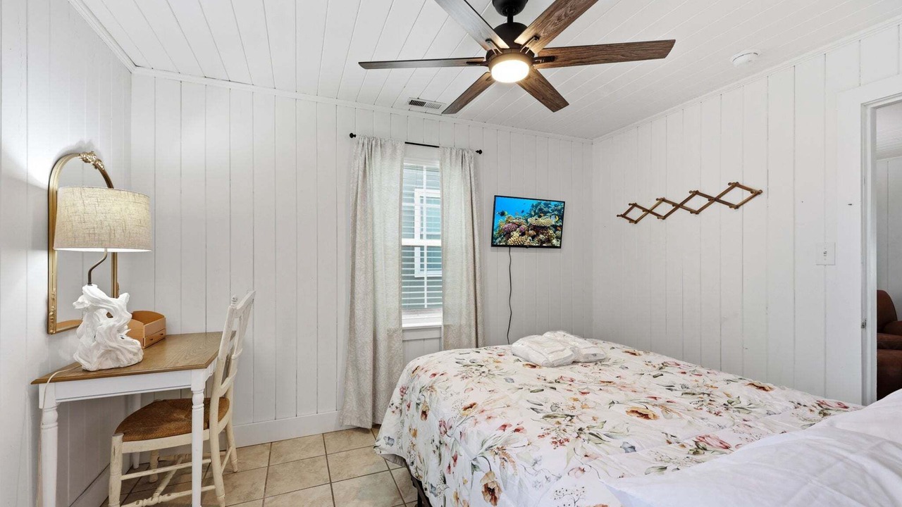Photo of Bedroom in Atlantic Beach