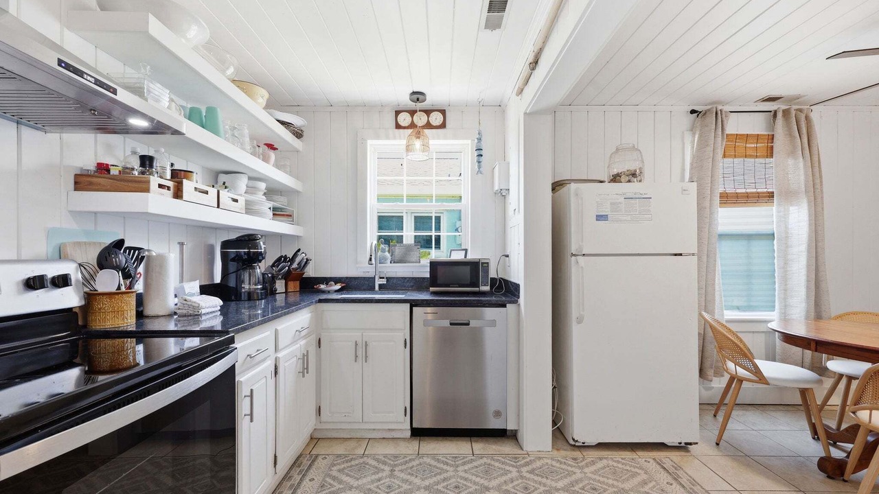 Photo of Kitchen in Atlantic Beach