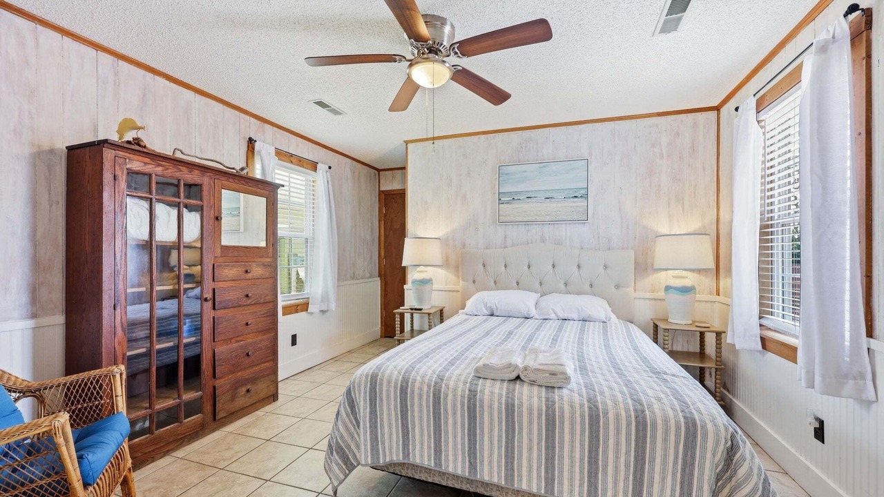 Photo of Bedroom in Atlantic Beach