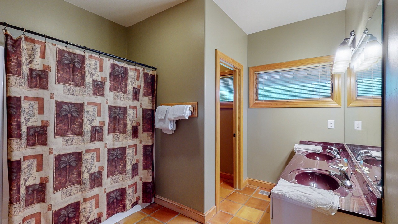 Photo of Bathroom in Sunset Village