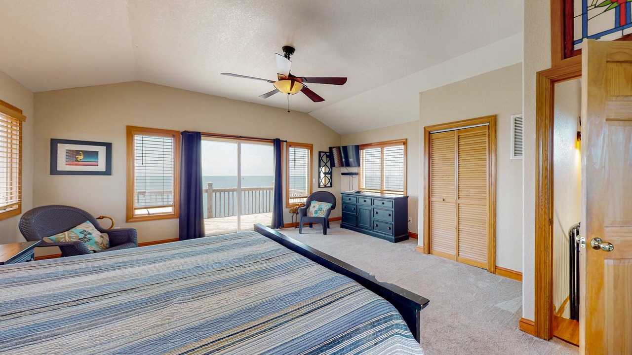 Photo of Bedroom in Sunset Village