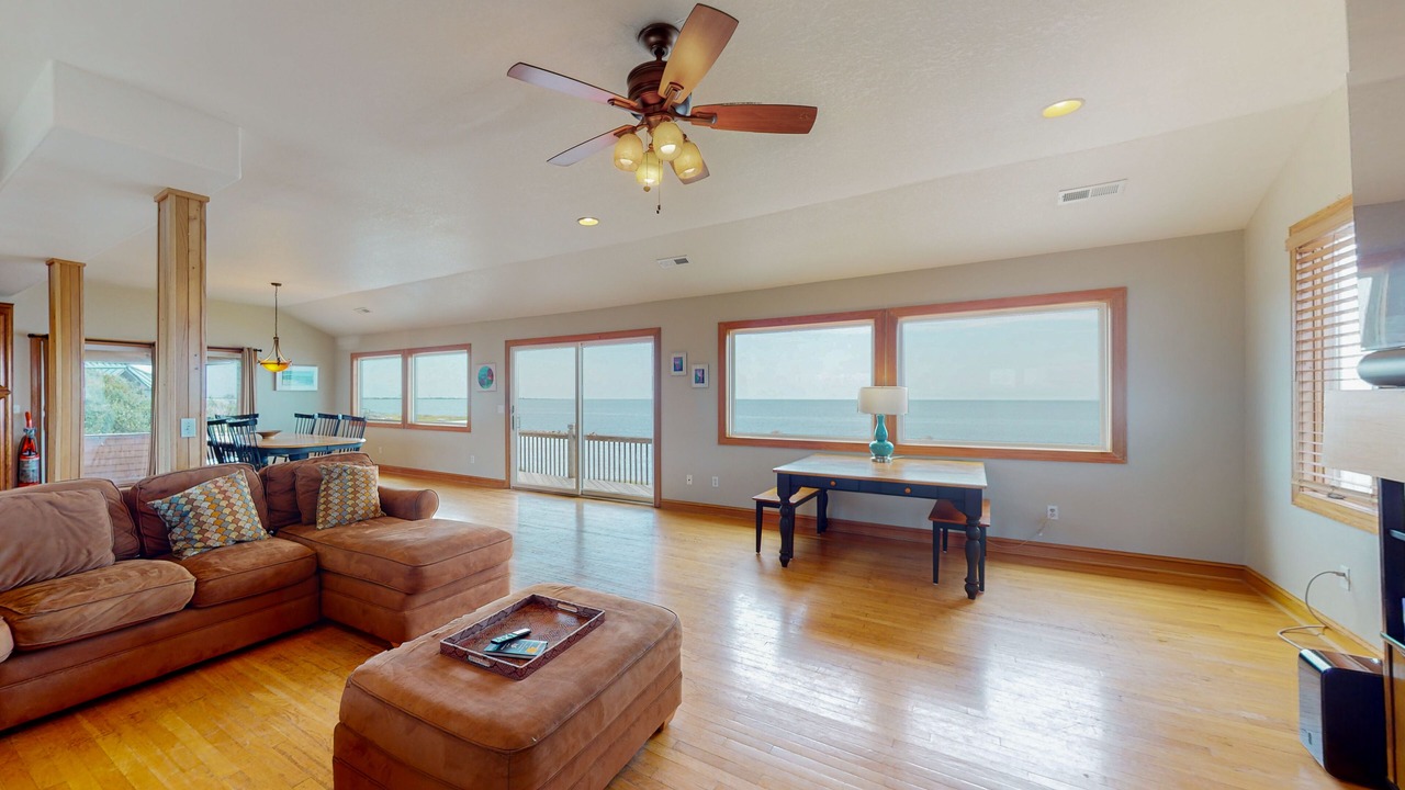 Photo of Livingroom in Sunset Village
