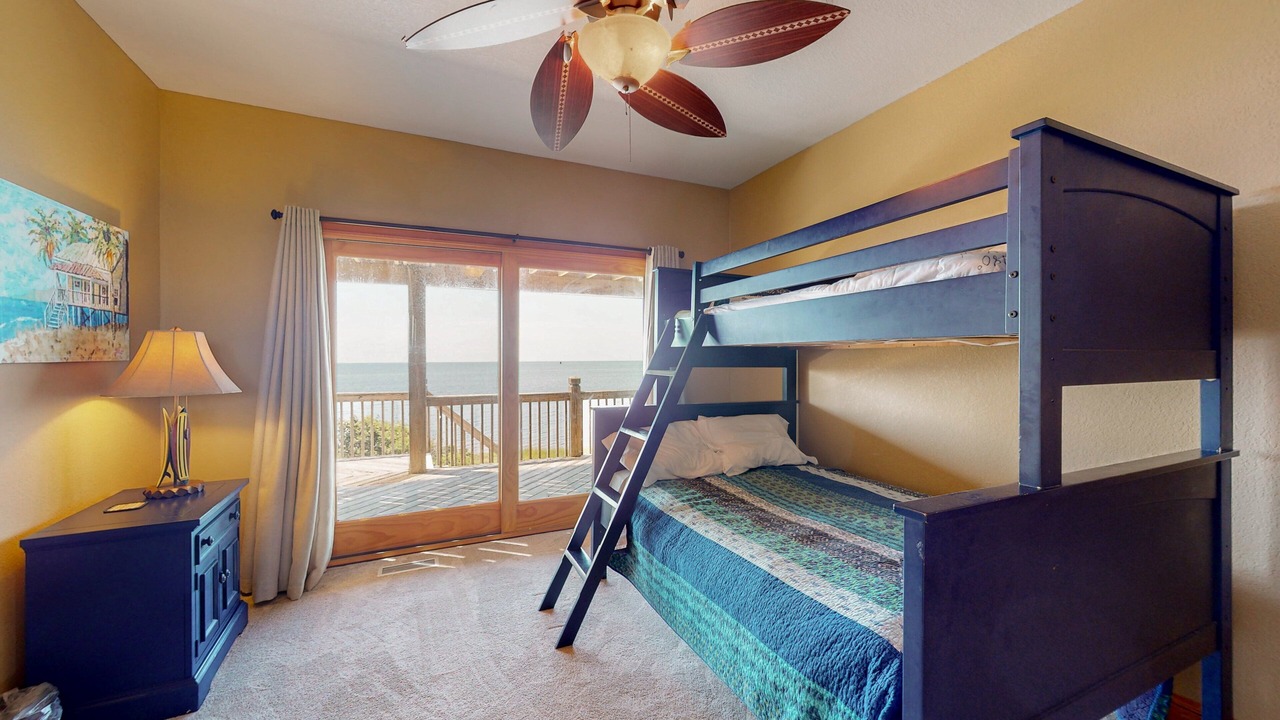 Photo of Bedroom in Sunset Village