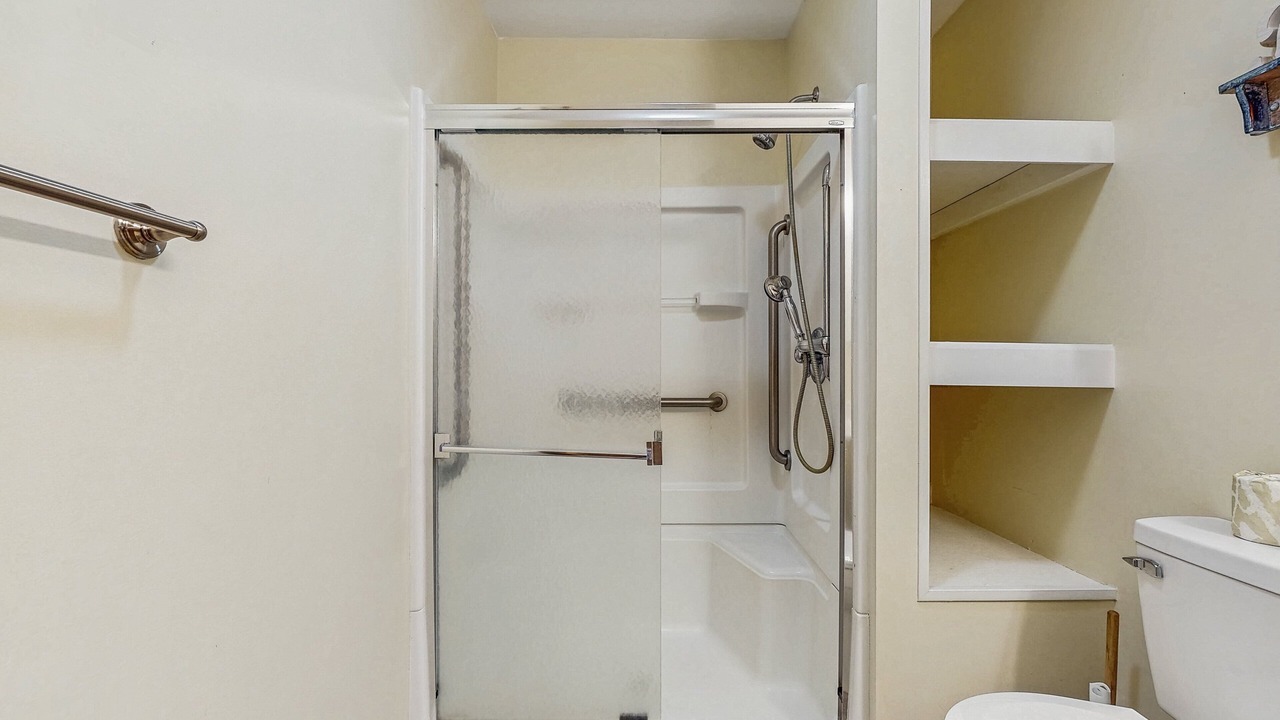 Photo of Bathroom in Brigands' Bay
