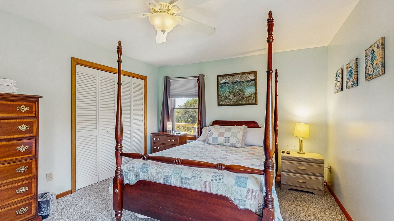 Photo of Bedroom in Brigands' Bay