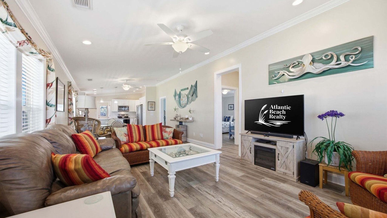 Photo of Livingroom in Atlantic Beach