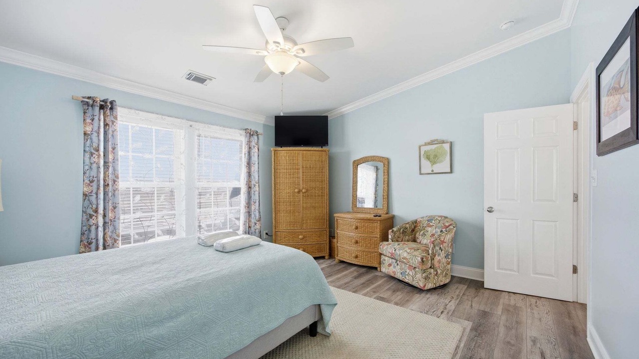 Photo of Bedroom in Atlantic Beach