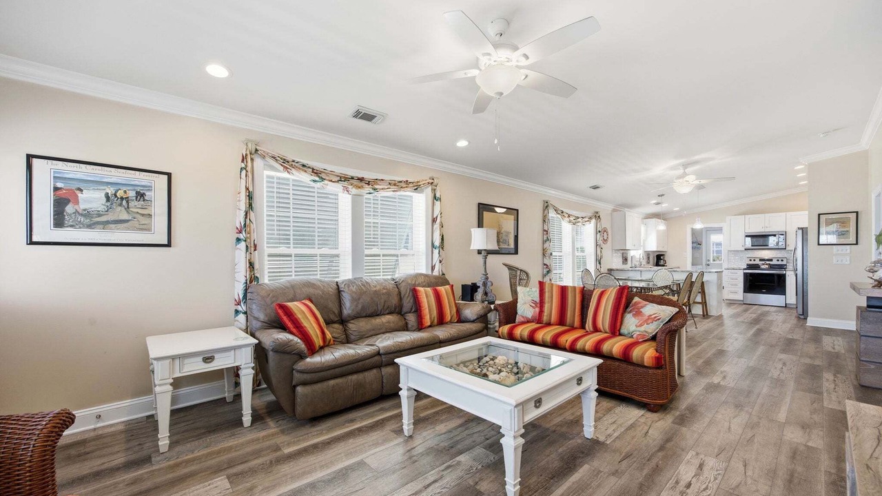 Photo of Livingroom in Atlantic Beach