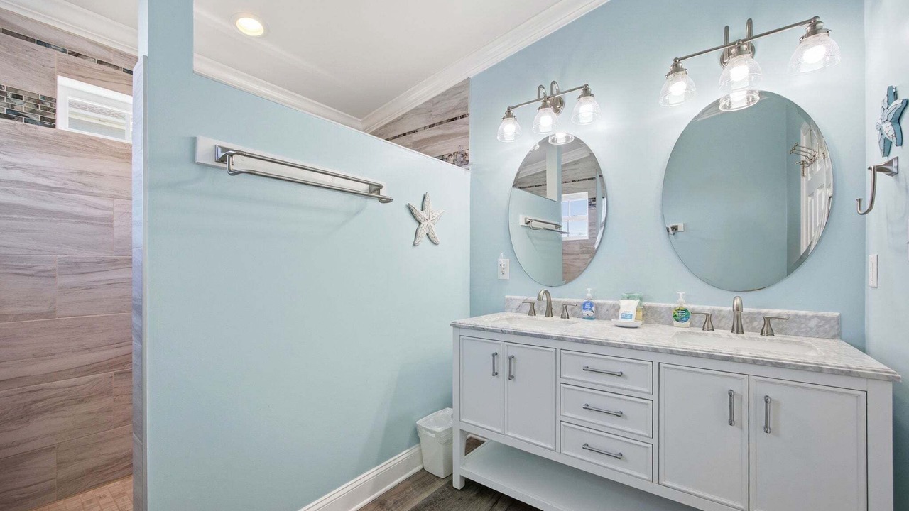 Photo of Bathroom in Atlantic Beach