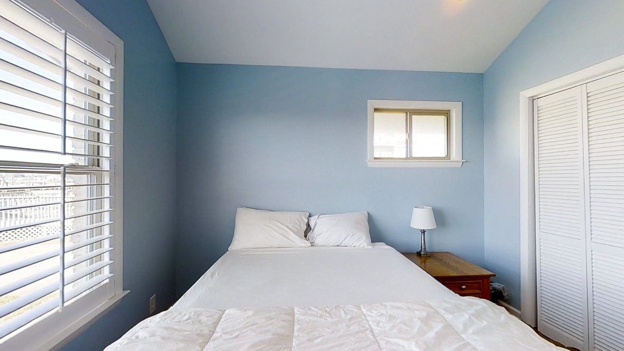 Photo of Bedroom in Atlantic Beach